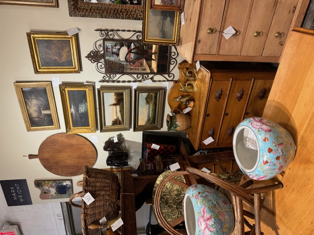 Antique dealer antiques near me