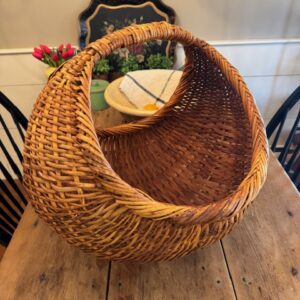 Gondola vintage basket