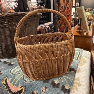 European vintage market basket